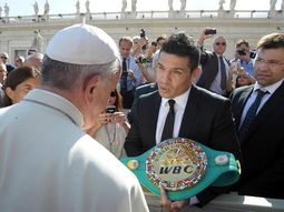 el papa recibio a maravilla martinez en el vaticano el papa recibio a maravilla martinez en el vaticano