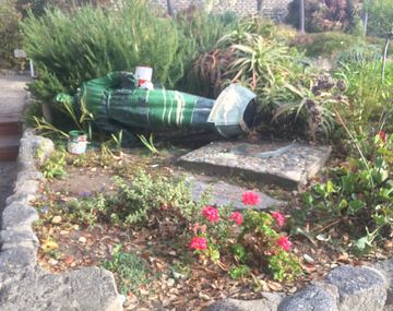 Destruyeron la tumba de Junípero Serra