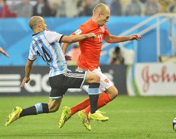 36 años después: del palo de Rensenbrink al cruce magistral de Mascherano ante Robben