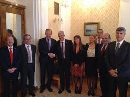 contundente apoyo de rusia a la argentina en su disputa con los fondos buitre contundente apoyo de rusia a la argentina en su disputa con los fondos buitre