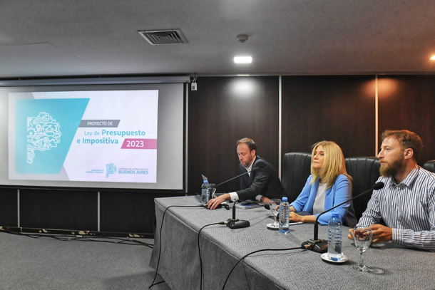 Verónica Magario: El presupuesto 2023 es previsible, sostenible y de muchísima inversión