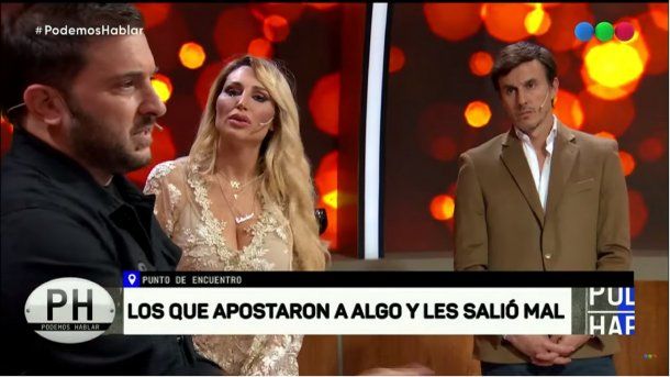 Vicky Xipolitakis le preguntó a Brancatelli si era político y estrechó la mano de García Moritán por ser pueblo