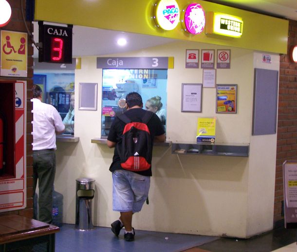 Un organismo de Chubut le restituyó la suma de ocho mil pesos a una persona en Rawson.