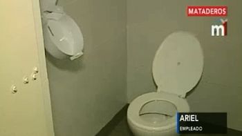 una mujer abandono a una beba recien nacida en una estacion de servicio una mujer abandono a una beba recien nacida en una estacion de servicio