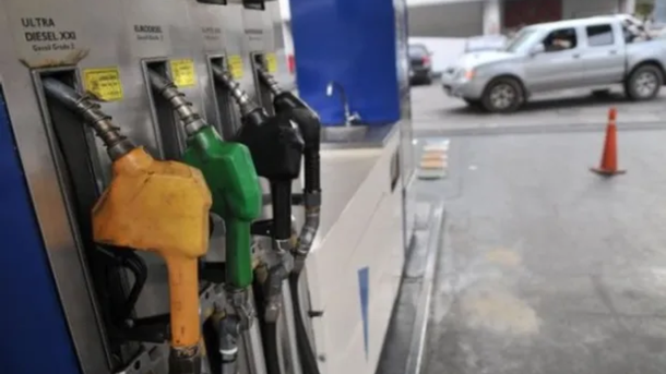 El SAT le pone un candado digital a la gasolina: el nuevo requisito que frenará el despacho en 2026