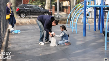 video: ¿se iria tu hijo con un extrano? video: ¿se iria tu hijo con un extrano?