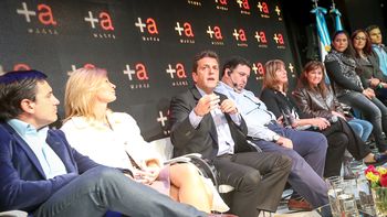 massa: sin educacion no hay posibilidad de ser libres sin ser rehenes de la dirigencia massa: sin educacion no hay posibilidad de ser libres sin ser rehenes de la dirigencia