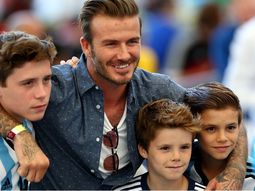 los hijos de beckham estuvieron en la final y alentaron por argentina los hijos de beckham estuvieron en la final y alentaron por argentina