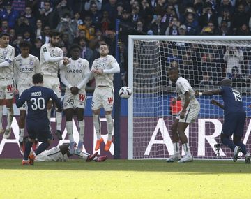 Messi en modo cine: golazo para el 4-3 sobre la hora