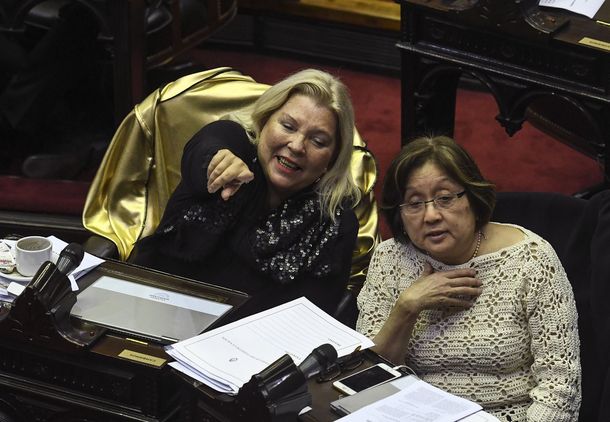 Elisa Carrió: Hay que revistar los juicios injustos contra los militares