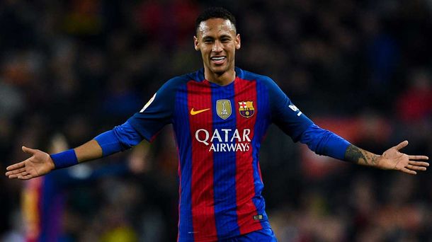 La cargada del PSG al Barcelona tras el pase de Neymar: una foto de Verrati