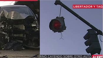 murio tras chocar con semaforo que despues cayo sobre otro auto murio tras chocar con semaforo que despues cayo sobre otro auto