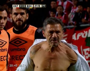 La locura del DT de Estudiantes tras un fallo del árbitro