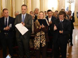 inedito: milei recibio a pastores evangelicos para una jornada de oracion en la rosada inedito: milei recibio a pastores evangelicos para una jornada de oracion en la rosada