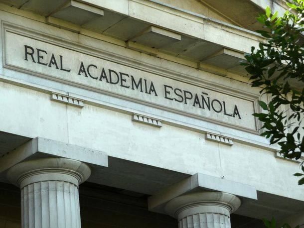 El aporte argentino a la Real Academia: Tanguear, Despelote y DNI