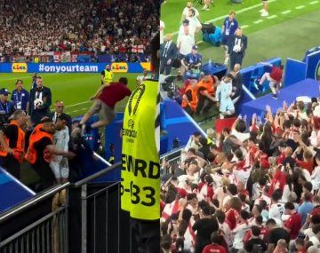 Locura: un fan de Cristiano se tiró desde la tribuna y casi lo lesiona
