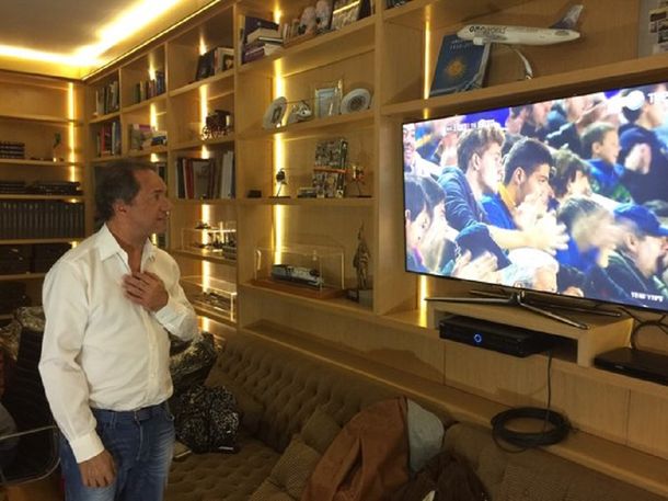 Scioli y Macri siguieron el partido de Boca y festejaron el campeonato