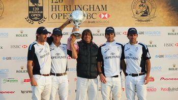 la dolfina festejo su triunfo la dolfina festejo su triunfo