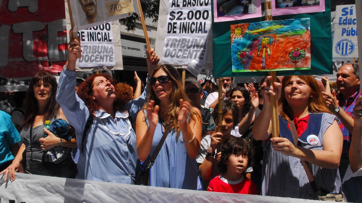 Docentes porteños ratifican el paro si la Ciudad no aumenta la oferta