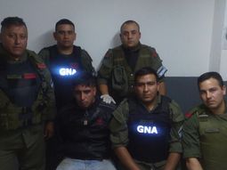 Dario Badaracco al ser detenido por Gendarmería Nacional Dario Badaracco al ser detenido por Gendarmería Nacional