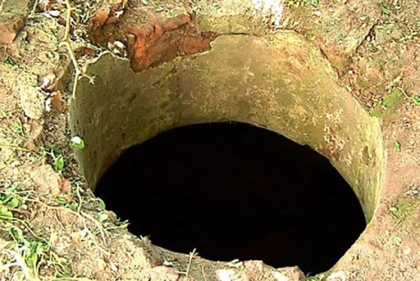 Entró a robar a una casa y el plan no le salió bien: se cayó a un pozo cuando huía