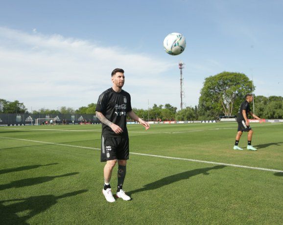 Hay esperanzas: Lionel Messi entrenó y podría estar frente a Uruguay