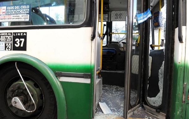 Un colectivero discutió con un pasajero, lo atropelló y mató y no irá a la cárcel