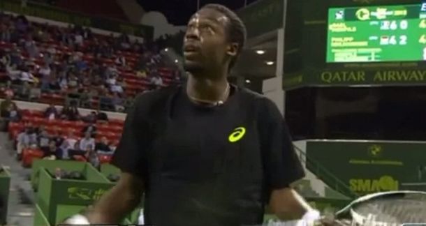 Insólita discusión en el tenis: Soy negro y transpiro mucho