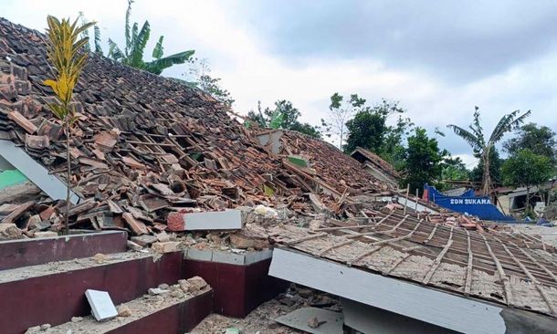 Cientos de muertos y heridos por el nuevo terremoto que sacudió Indonesia