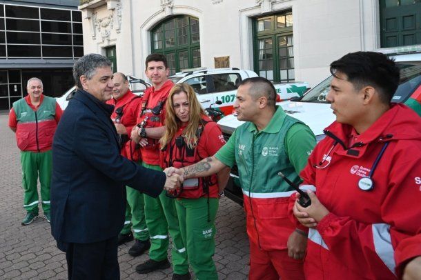 Crece un servicio modelo: la Ciudad abre una base del SAME en La Rural