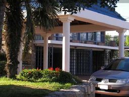 apedrearon el hotel cordobes en el que se alojo luis delia apedrearon el hotel cordobes en el que se alojo luis delia