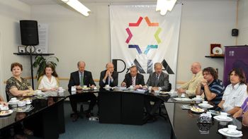 no permitiremos que nos vuelvan a matar con olvido e indiferencia no permitiremos que nos vuelvan a matar con olvido e indiferencia