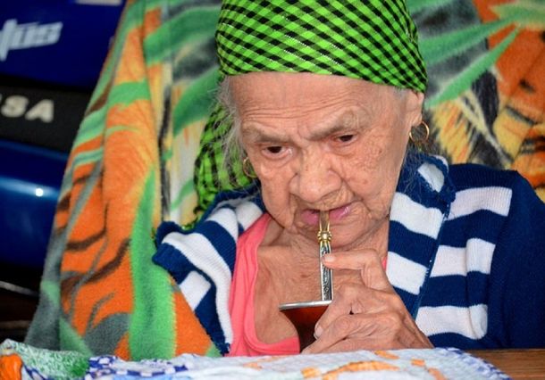 Quedó sin jubilación ni obra social por ser extranjera