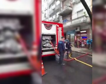 Tres personas internadas por un incendio en Balvanera