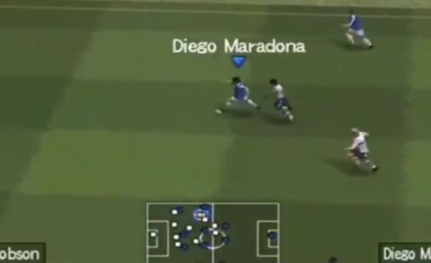 Recrearon el gol de Diego Maradona a los ingleses en un videojuego retro