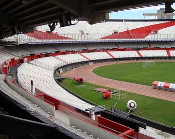 La vuelta del fútbol no está en lo inmediato