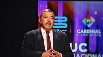 Mario Bergara dijo que la propuesta de fusionar al Banco República (BROU) con el Banco Hipotecario (BHU) cayó del cielo. Mario Bergara dijo que la propuesta de fusionar al Banco República (BROU) con el Banco Hipotecario (BHU) cayó del cielo.