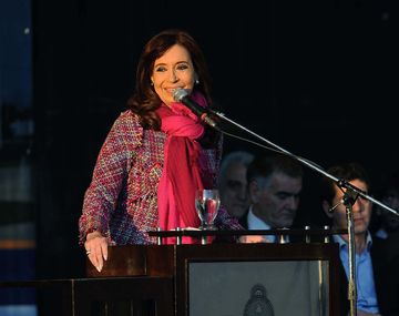 Cristina cuestionó la hipocresía y el cinismo permanente de Clarín