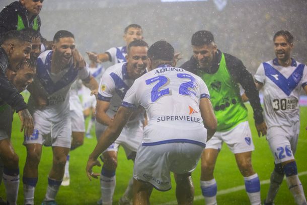 Copa de la Liga: agónico triunfo de Vélez ante Gimnasia La Plata bajo un diluvio