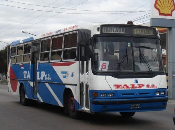 Balearon a un chofer y están de paro las líneas 338 y 406