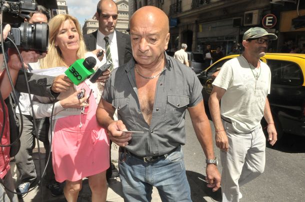 El cerrajero confirmó que la puerta de servicio del departamento de Nisman estaba sin trabas
