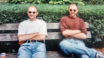 pacto de muerte: gemelos se someten a eutanasia simultanea pacto de muerte: gemelos se someten a eutanasia simultanea