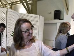 alicia kirchner acuso a macri de querer ahogar a santa cruz alicia kirchner acuso a macri de querer ahogar a santa cruz