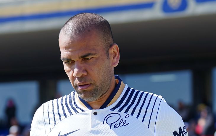 Dani Alves volvió a declarar en la causa por abuso sexual y quedó más complicado