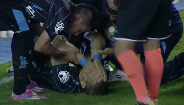 A la carga: Racing buscará un delantero por la lesión de Carlos Núñez