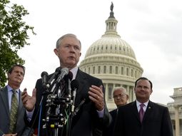 aprueban una enmienda clave para la reforma migratoria aprueban una enmienda clave para la reforma migratoria