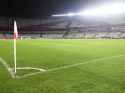 El estadio Monumental durante un partido sin público