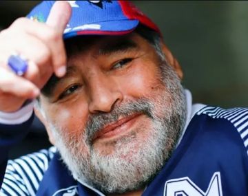 Diego Armando Maradona.