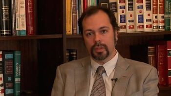 la policia debe estar subordinada al poder politico la policia debe estar subordinada al poder politico