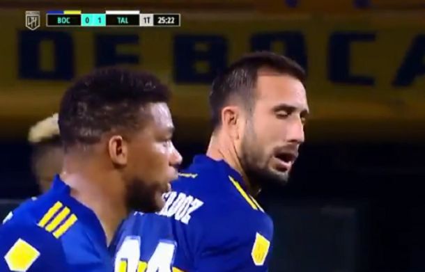 Izquierdoz rompió el silencio sobre su pelea con Fabra en pleno partido de Boca